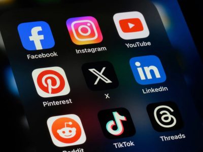 Understanding Key Features and Benefits Included With SMM World services